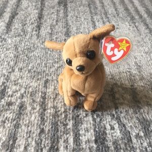 TY Beanie Baby - Tiny The Chihuahua.